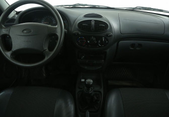 Подержанный автомобиль LADA (ВАЗ) Kalina Wagon 2012 года (12 фото)