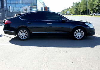 Подержанный автомобиль Nissan Teana 2008 года (7 фото)