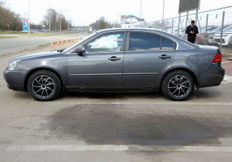 Подержанный автомобиль Kia Magentis 2007 года (8 фото)