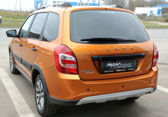 Подержанный автомобиль LADA (ВАЗ) Granta Wagon 2019 года (4 фото)