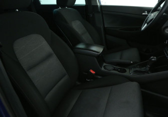 Подержанный автомобиль Hyundai Tucson 2019 года (10 фото)