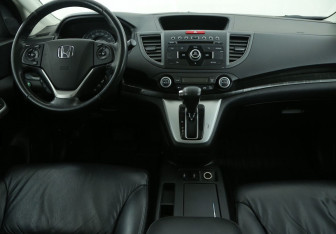 Подержанный автомобиль Honda CR-V 2013 года (12 фото)