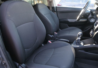 Подержанный автомобиль Kia Rio Sedan 2014 года (10 фото)