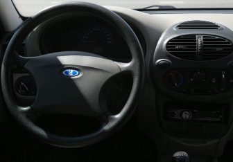 Подержанный автомобиль LADA (ВАЗ) Kalina Sedan 2010 года (14 фото)