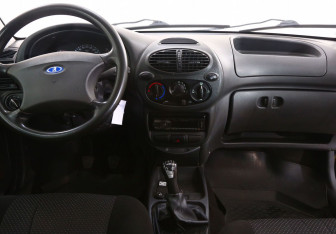 Подержанный автомобиль LADA (ВАЗ) Kalina Wagon 2013 года (9 фото)