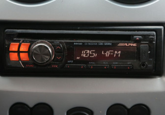 Подержанный автомобиль Renault Logan Sedan 2012 года (13 фото)