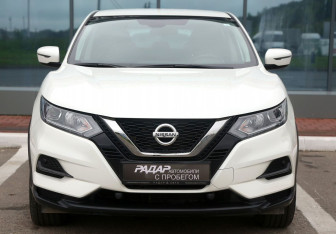 Подержанный автомобиль Nissan Qashqai 2021 года (2 фото)