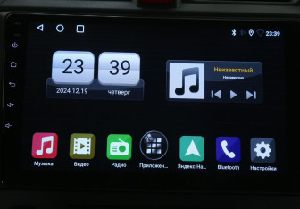 Подержанный автомобиль Honda CR-V 2007 года (15 фото)