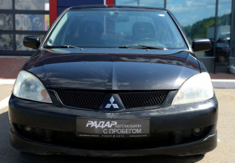 Подержанный автомобиль Mitsubishi Lancer Sedan 2006 года (2 фото)