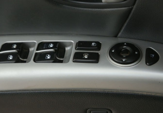Подержанный автомобиль Hyundai Santa Fe 2008 года (18 фото)