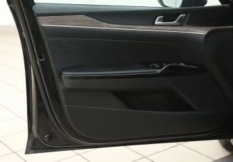 Подержанный автомобиль Kia K5 2020 года (21 фото)
