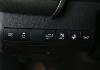 Подержанный автомобиль Toyota Camry Sedan 2020 года (20 фото)