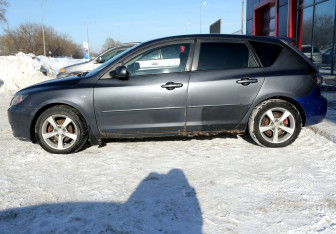 Подержанный автомобиль Mazda 3 Hatchback 2006 года (8 фото)