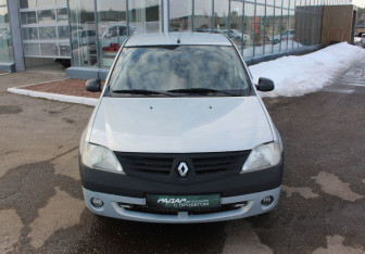 Подержанный автомобиль Renault Logan Sedan 2008 года (2 фото)