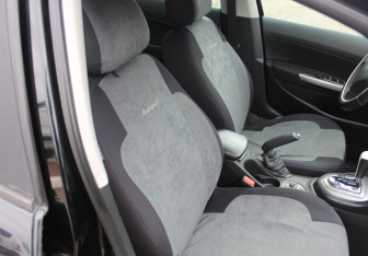 Подержанный автомобиль Peugeot 408 2013 года (13 фото)