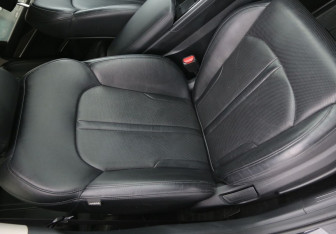 Подержанный автомобиль Kia K5 2021 года (17 фото)