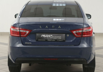 Подержанный автомобиль LADA (ВАЗ) Vesta Sedan 2016 года (3 фото)