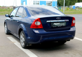 Подержанный автомобиль Ford Focus Sedan 2008 года (4 фото)
