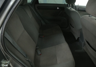 Подержанный автомобиль Daewoo Gentra Sedan 2013 года (11 фото)