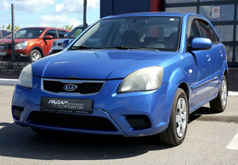 Подержанный автомобиль Kia Rio Hatchback 2011 года (3 фото)