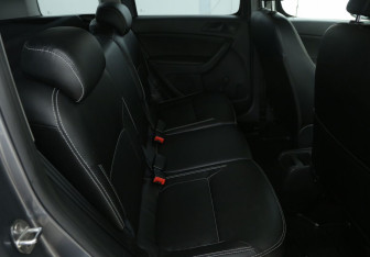 Подержанный автомобиль Skoda Yeti 2017 года (11 фото)