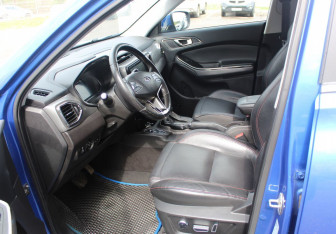 Подержанный автомобиль Chery Tiggo 4 2017 года (10 фото)