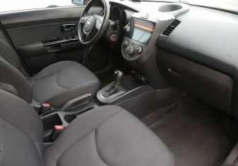 Подержанный автомобиль Kia Soul 2011 года (8 фото)