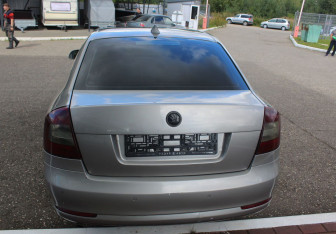 Подержанный автомобиль Skoda Octavia Liftback 2012 года (6 фото)