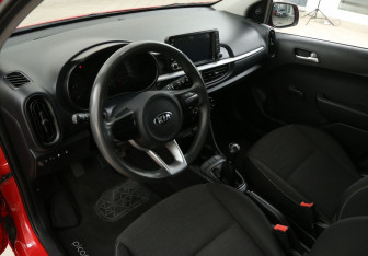 Подержанный автомобиль Kia Picanto 2018 года (14 фото)