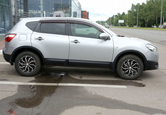 Подержанный автомобиль Nissan Qashqai 2012 года (7 фото)