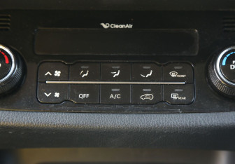 Подержанный автомобиль Kia Sportage 2012 года (17 фото)