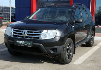 Подержанный автомобиль Renault Duster 2013 года (3 фото)
