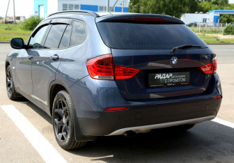 Подержанный автомобиль BMW X1 2012 года (4 фото)