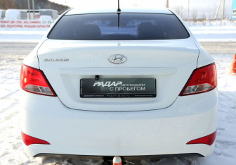 Подержанный автомобиль Hyundai Solaris Sedan 2015 года (5 фото)