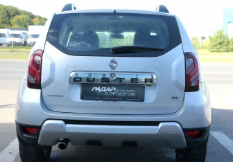 Подержанный автомобиль Renault Duster 2015 года (5 фото)