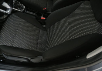 Подержанный автомобиль Kia Rio Sedan 2019 года (11 фото)