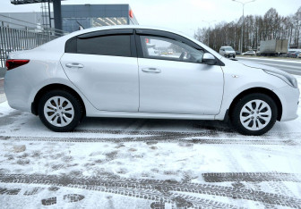 Подержанный автомобиль Kia Rio Sedan 2018 года (7 фото)