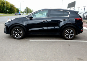 Подержанный автомобиль Kia Sportage 2019 года (8 фото)