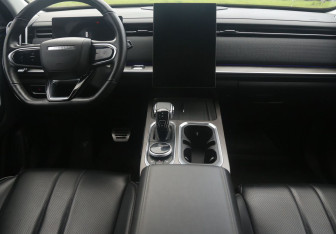 Подержанный автомобиль Jaecoo J7 2023 года (12 фото)