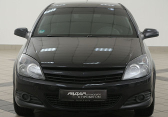 Подержанный автомобиль Opel Astra Hatchback 2009 года (6 фото)