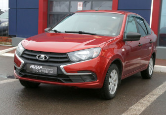 Подержанный автомобиль LADA (ВАЗ) Granta Liftback 2018 года (3 фото)