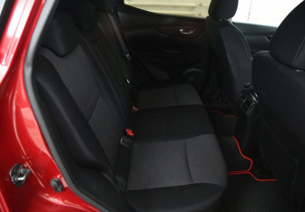 Подержанный автомобиль Nissan Qashqai 2014 года (11 фото)