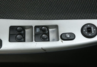 Подержанный автомобиль Hyundai Solaris Sedan 2011 года (17 фото)