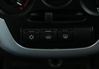 Подержанный автомобиль LADA (ВАЗ) Granta Sedan 2014 года (16 фото)