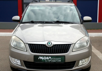 Подержанный автомобиль Skoda Fabia Wagon 2011 года (2 фото)