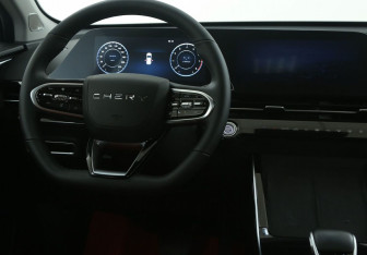 Подержанный автомобиль Omoda C5 2023 года (14 фото)