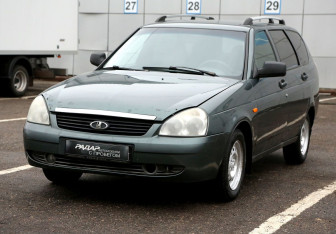 Подержанный автомобиль LADA (ВАЗ) Priora Wagon 2010 года (3 фото)