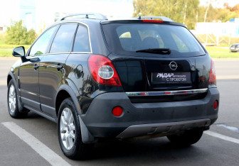 Подержанный автомобиль Opel Antara 2008 года (4 фото)