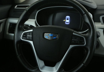 Подержанный автомобиль Geely Atlas 2019 года (17 фото)