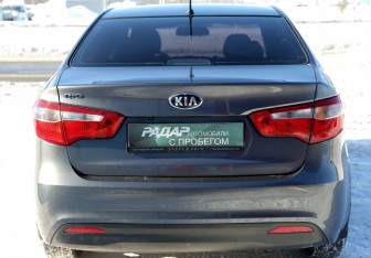 Подержанный автомобиль Kia Rio Sedan 2014 года (5 фото)